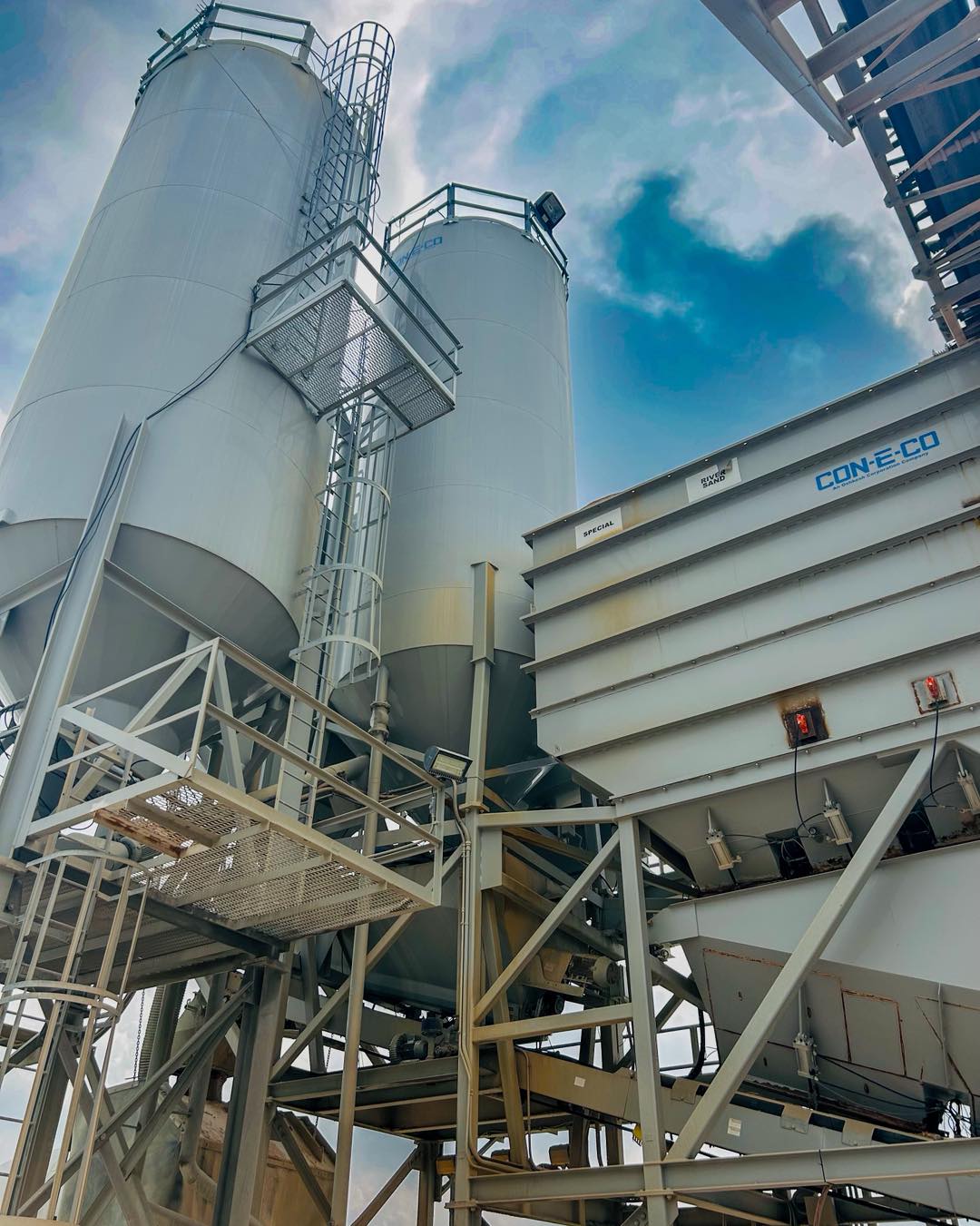 Houston / Waller Closner Equipment