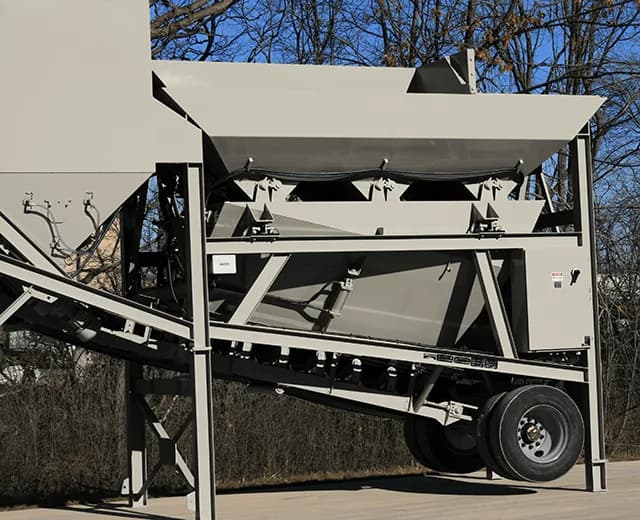 RexCon Mobile 5 low-profile aggregate bins with transport axle