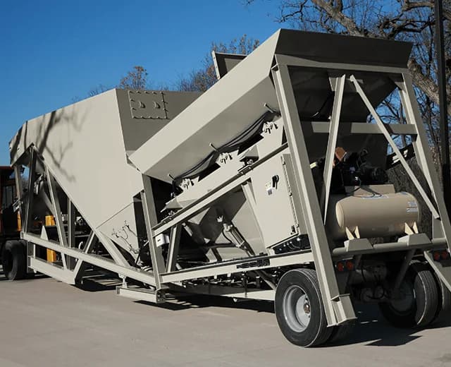 RexCon Mobile 5 gravity feed surge hopper and cement batcher detail