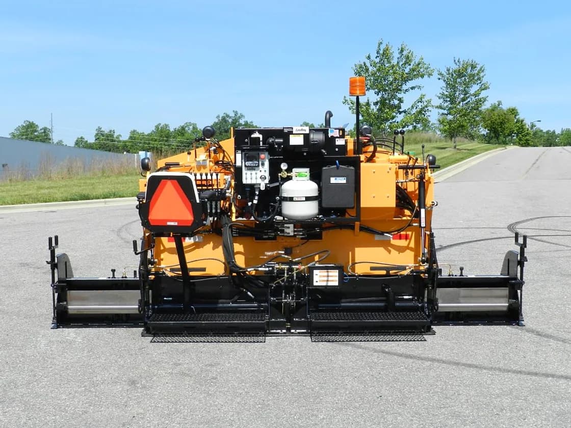 LeeBoy 1000G Asphalt Paver service access detail OEM photo