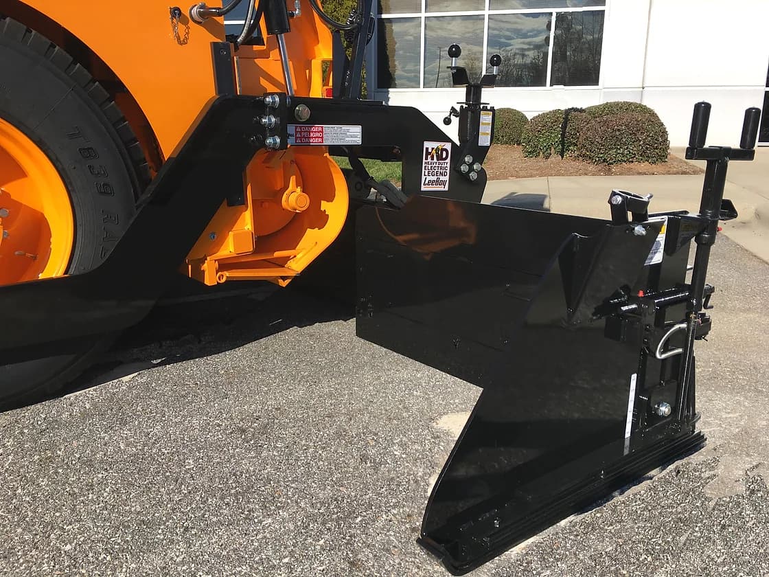 LeeBoy 6150 Asphalt Paver product profile OEM photo