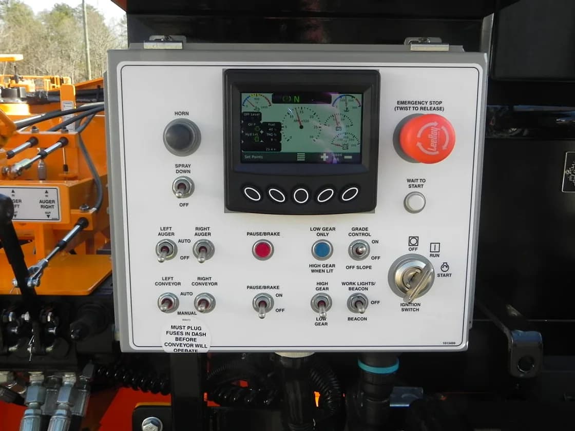 LeeBoy 7000C Asphalt Paver jobsite working view OEM photo