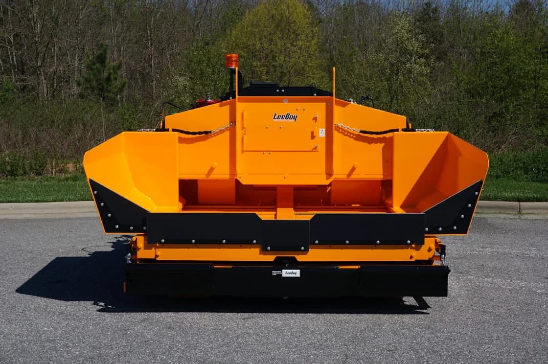 LeeBoy 7000C Asphalt Paver additional oem view OEM photo