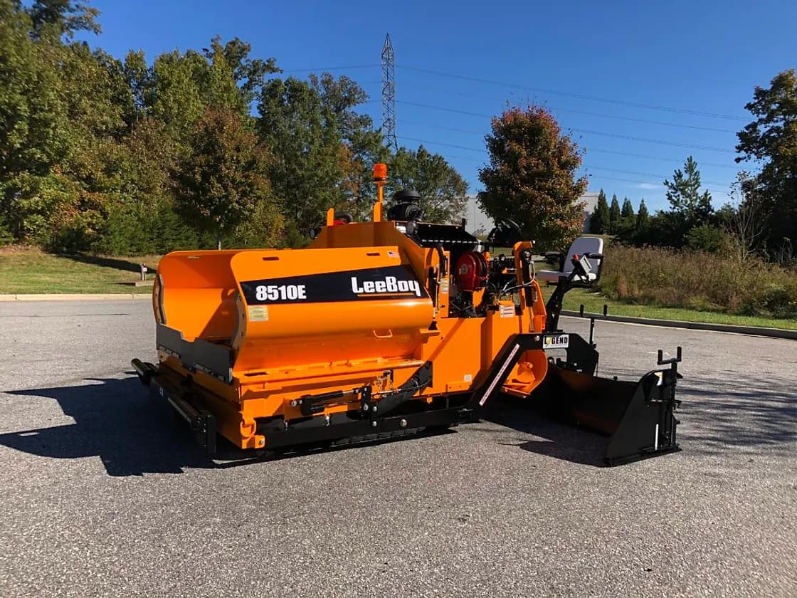 LeeBoy 8510E Asphalt Paver product profile OEM photo