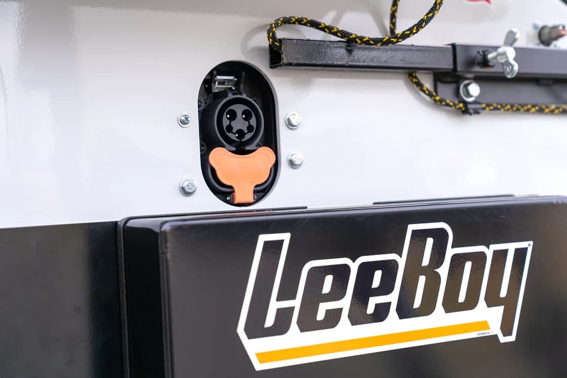 LeeBoy 8520C Electric Asphalt Paver machine detail OEM photo