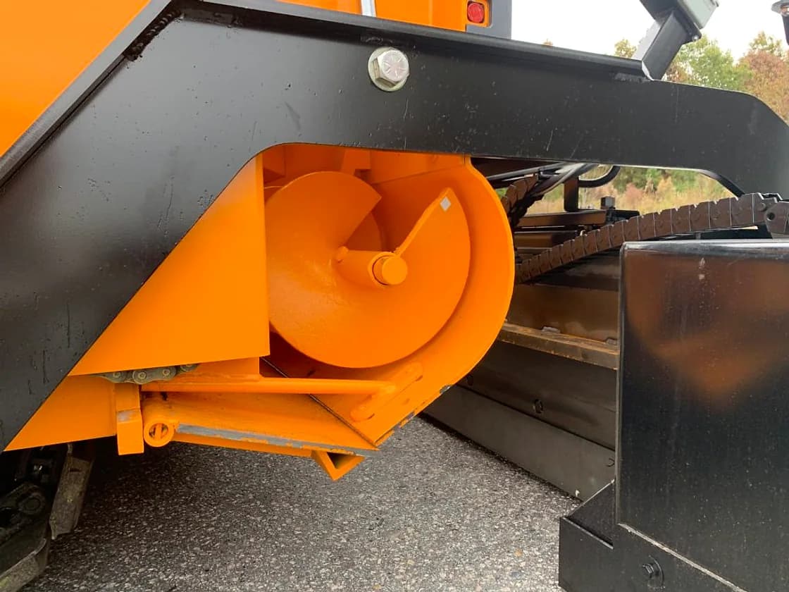 LeeBoy 8530 Asphalt Paver feed and hopper area OEM photo