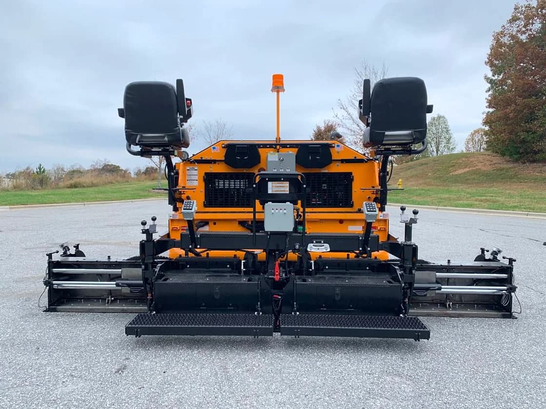 LeeBoy 8530 Asphalt Paver service access detail OEM photo