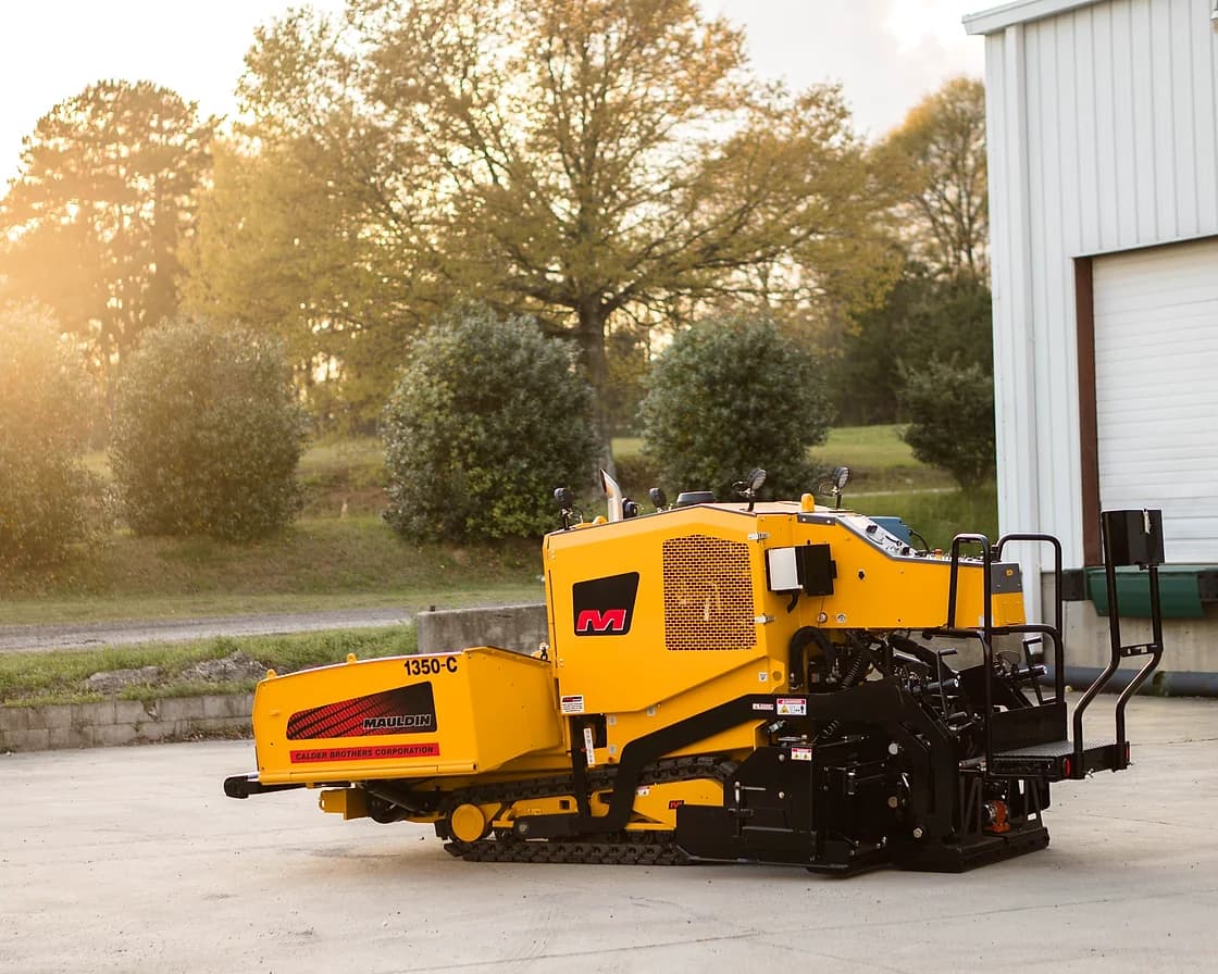 Mauldin 1360 Commercial Asphalt Paver service access detail OEM photo