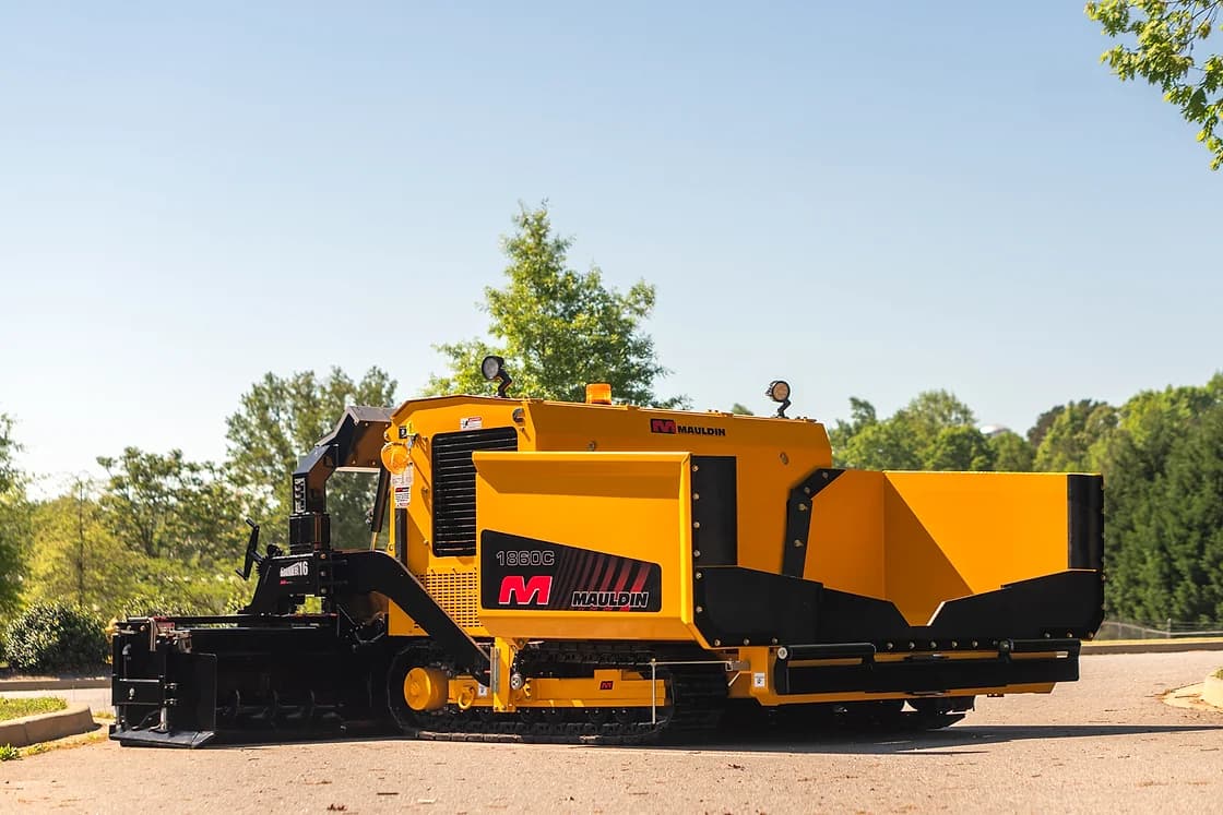 Mauldin 1860C Commercial Asphalt Paver additional oem view OEM photo