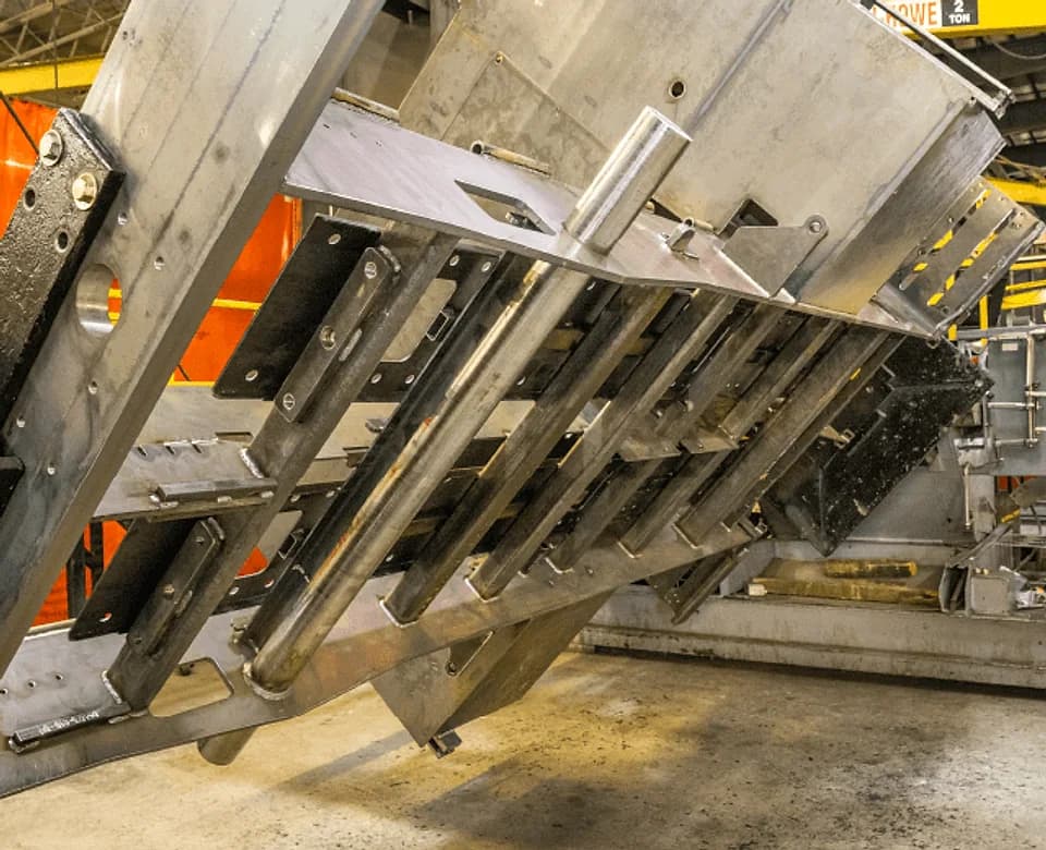 Roadtec highway paver frame structure