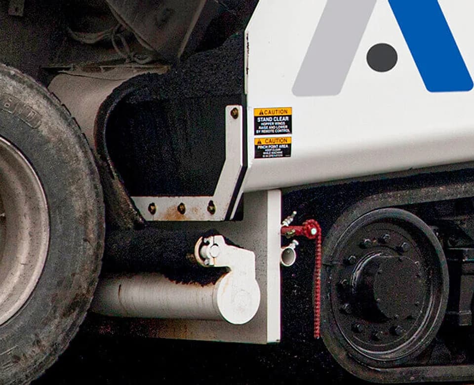 Roadtec highway paver solid push roller detail