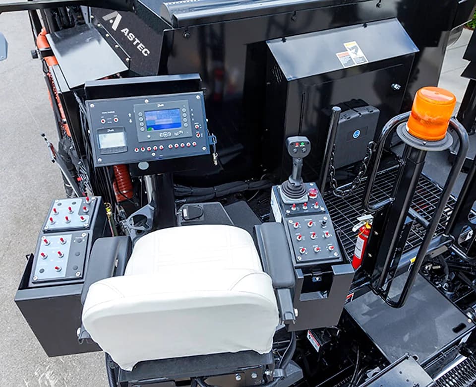 Roadtec SP-200 spray paver operator station
