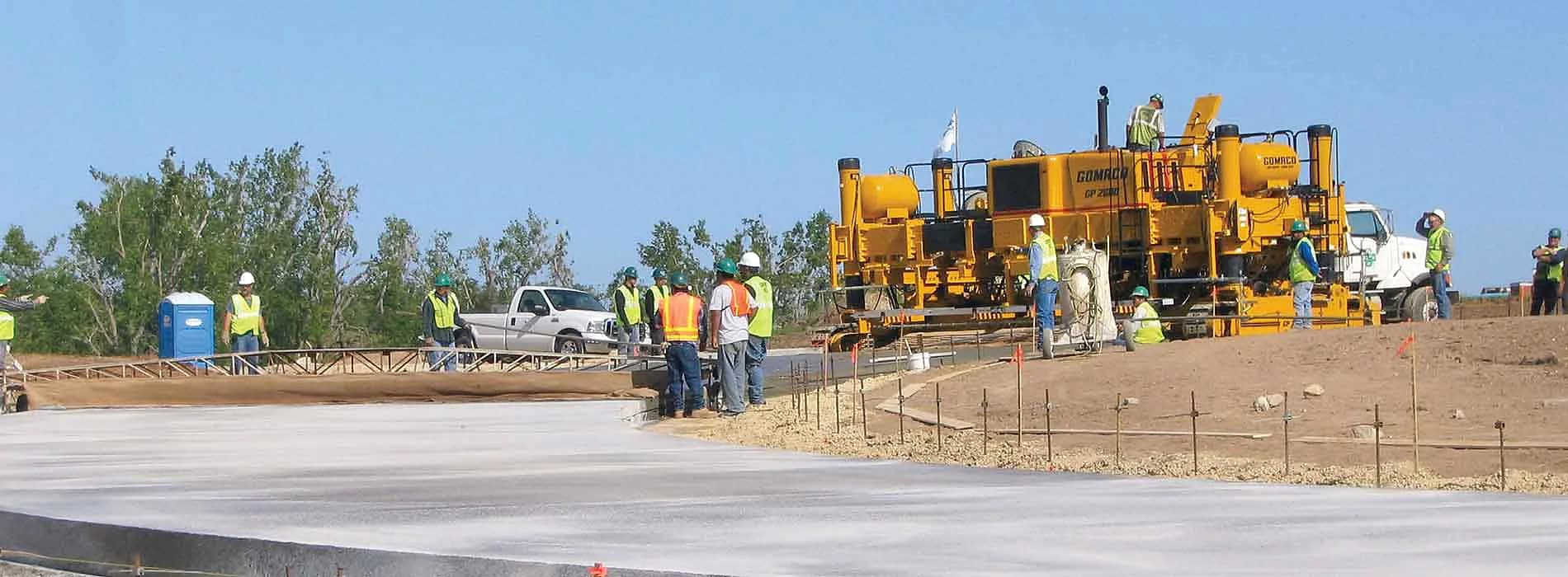 GOMACO GP-2600 Slipform Paver concrete paving equipment
