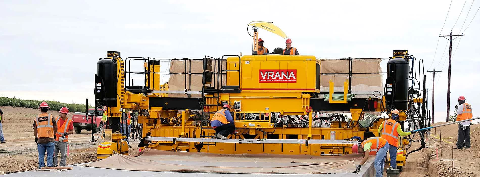 GOMACO GP3 Slipform Paver equipment photo