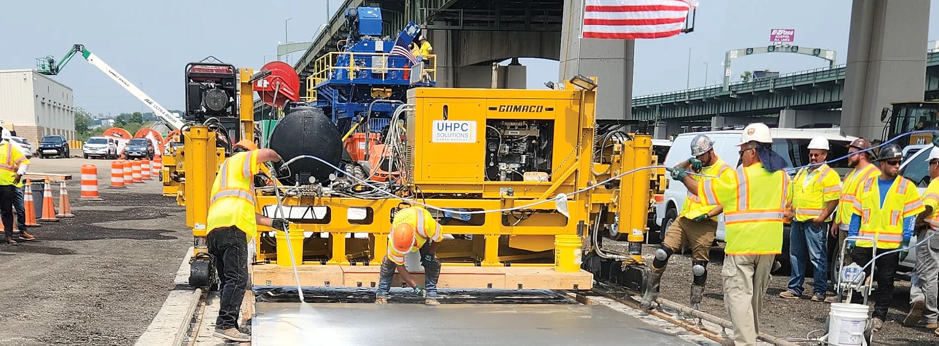GOMACO UHPC Paver equipment photo