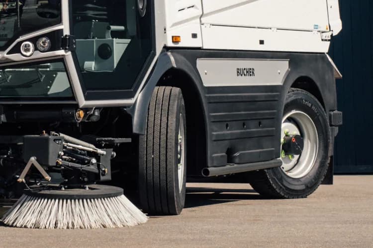 Bucher Municipal CityCat VR50e electric compact sweeper photo 3