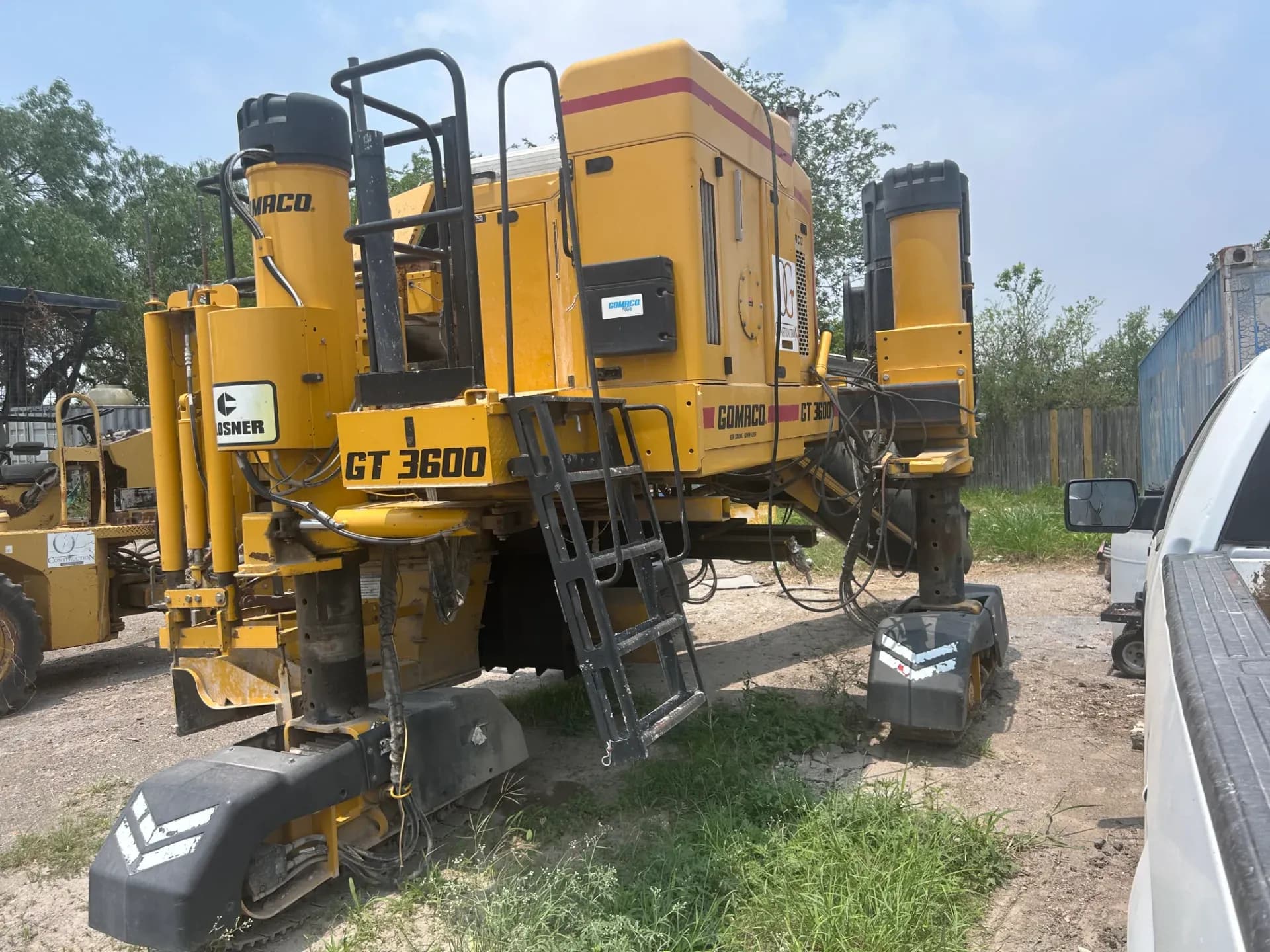 2021 GOMACO GT-3600 slipform paver left-side overview