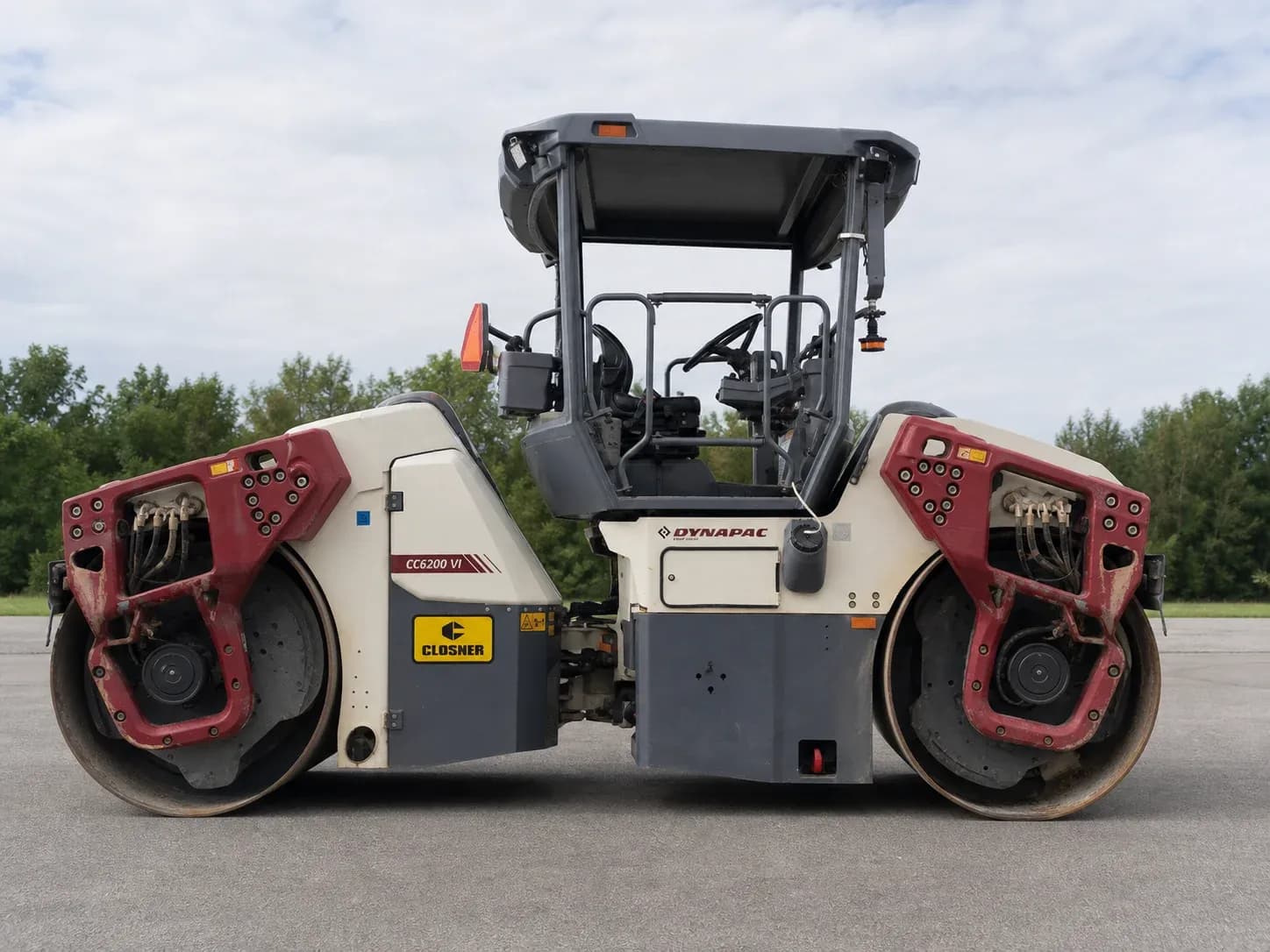 2023 DYNAPAC CC6200 COMPACTION
