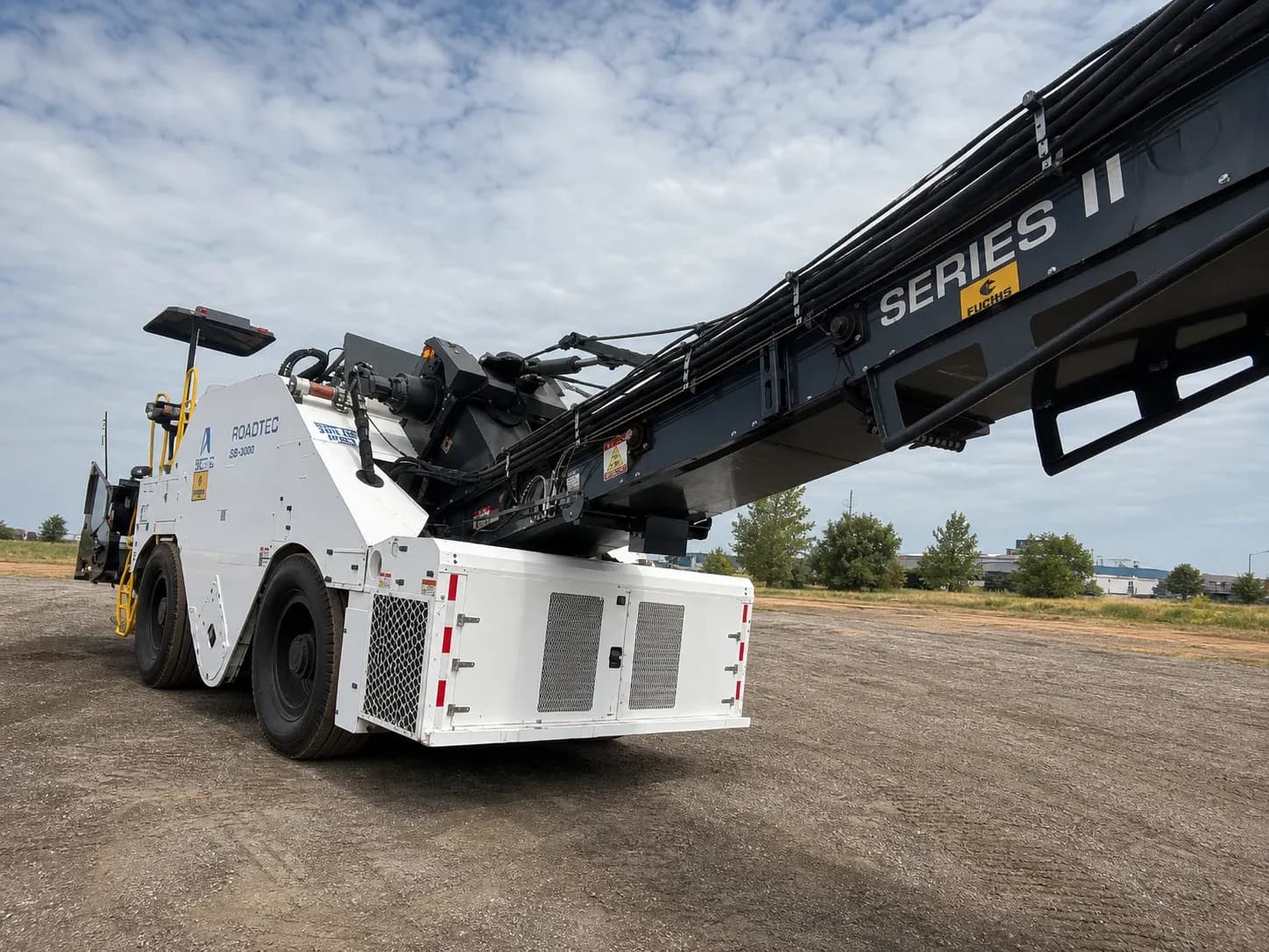 2025 ROADTEC SB3000 MATERIAL TRANSFER