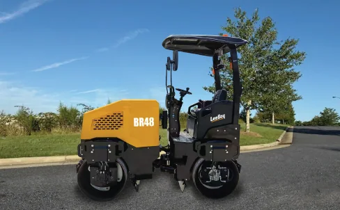 LeeBoy BR48 water and scraper system