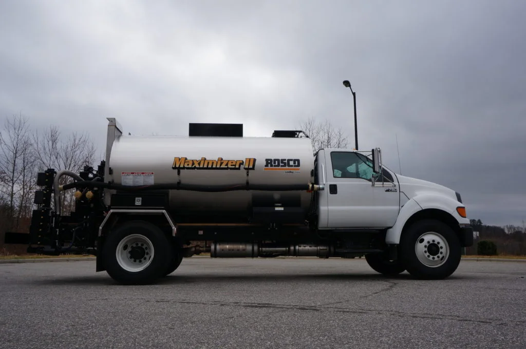 Rosco Maximizer 2B truck-mounted distributor